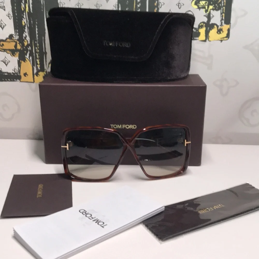 New Authentic Tom Ford Women's Gradient Brown Sunglasses TF1117 53p